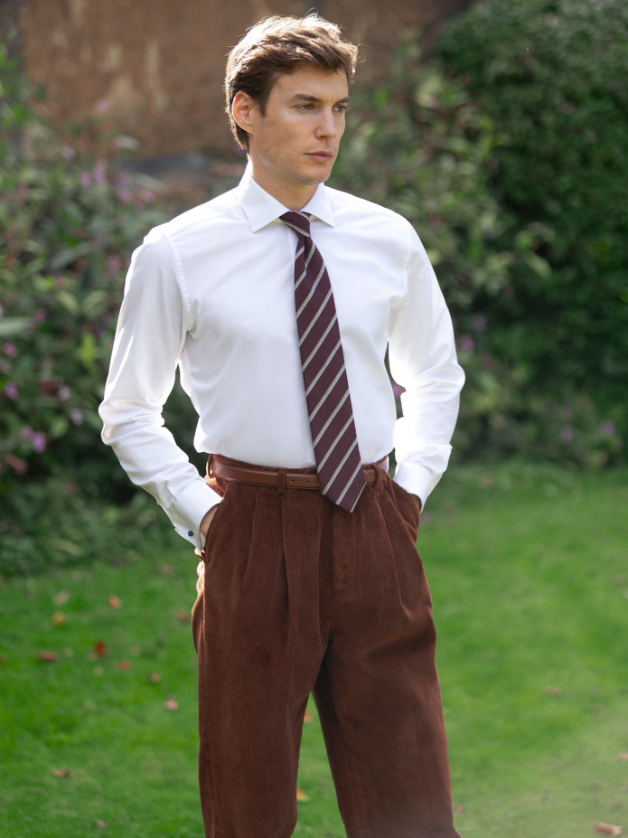 Hose mit hoher Taille aus Cord in Cognac - Faro