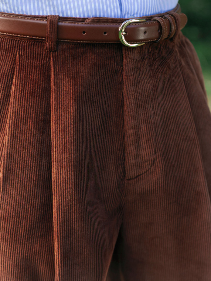 Hose mit hoher Taille aus Cord in Cognac - Faro