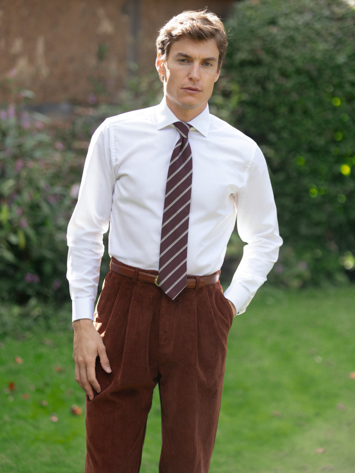Hose mit hoher Taille aus Cord in Cognac - Faro
