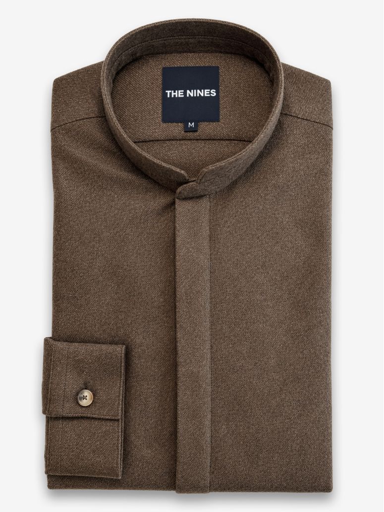 Hemd mit Mao-Kragen aus braunem Flanell