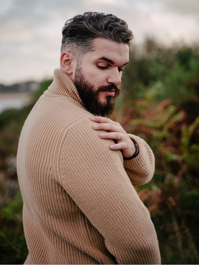 Camel-farbener Rollkragenpullover Adam