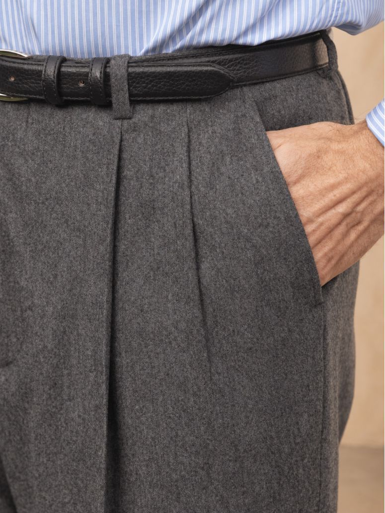 Graue Flanellhose mit hohem Bund Faro