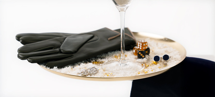 Gürtel und Handschuhe - Weihnachtsgeschenke Guide - The Nines