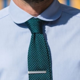 Hemd mit Clubkragen: raffiniert und retro